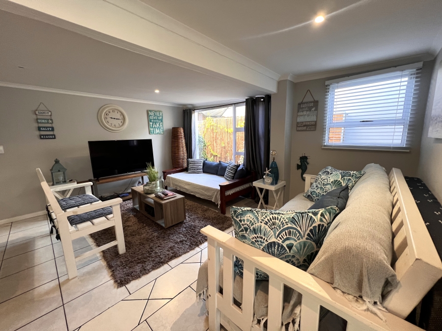 To Let 1 Bedroom Property for Rent in Melkbosstrand Central Western Cape